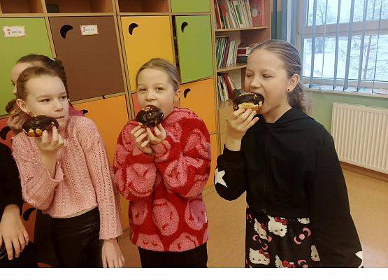 Grafika 7: Obchody Tłustego Czwartku w kl. I-III