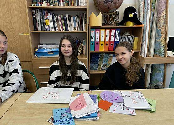 Grafika 4: Poczta Walentynkowa