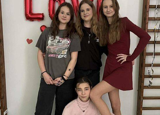 Grafika 3: Dyskoteka walentynkowa