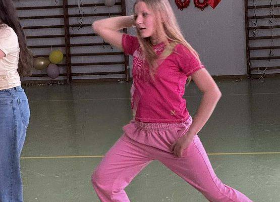 Grafika 10: Dyskoteka walentynkowa