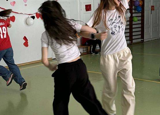 Grafika 23: Dyskoteka walentynkowa