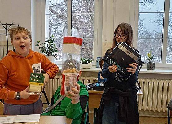 Grafika 17: Dzień Losowego Przedmiotu w naszej szkole