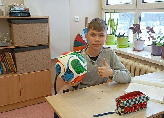 Grafika 24: Dzień Losowego Przedmiotu w naszej szkole