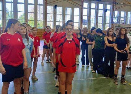 Grafika 4: II miejsce drużyny dziewcząt w piłce ręcznej w rozgrywkach powiatowych!