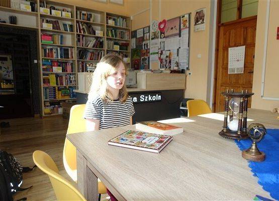 Grafika 6: Wiosenne spotkanie DKK w Bibliotece Szkolnej w Wicku