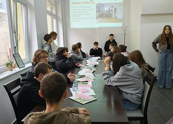 Grafika 21: Wyjazd kl. VIII do lęborskich szkół ponadpodstawowych