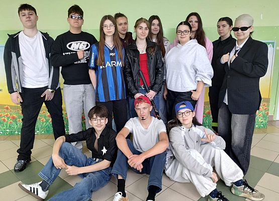 Grafika 16: Obchody Dnia Idola w naszej szkole!