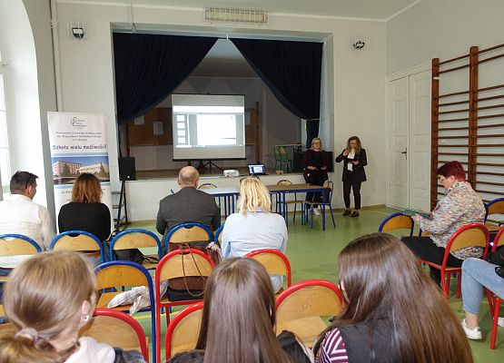 Grafika 5: Relacja z konferencji na temat doradztwa zawodowego dla naszych ósmoklasistów i ich rodziców
