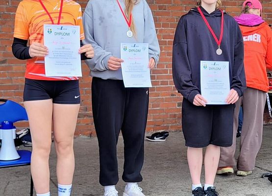 Grafika 10: Grad medali w powiatowych zawodach lekkoatletycznych w Lęborku