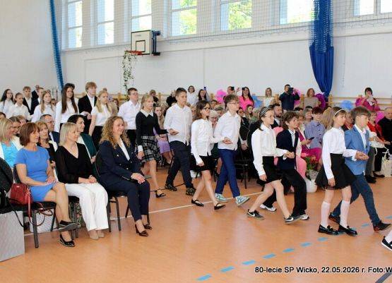 Grafika 96: 1. Fotorelacja z uroczystych obchodów 80-lecia szkoły w Wicku, cz. I