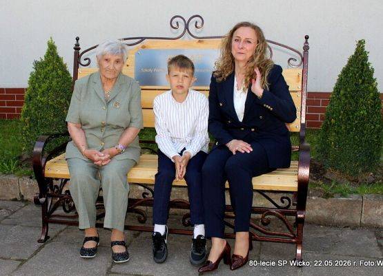 Grafika 208: 2. Fotorelacja z uroczystych obchodów 80-lecia szkoły w Wicku, cz. II