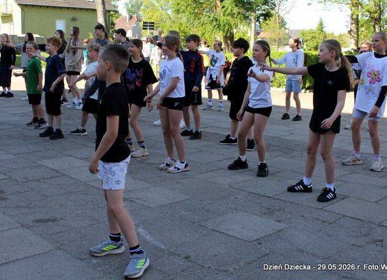 Grafika 10: Dzień Dziecka na sportowo w SP Wicko! 