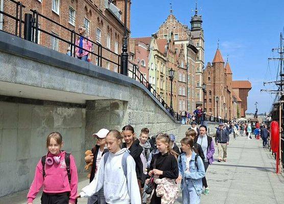 Grafika 6: Wycieczka kl. IVA do Gdańska
