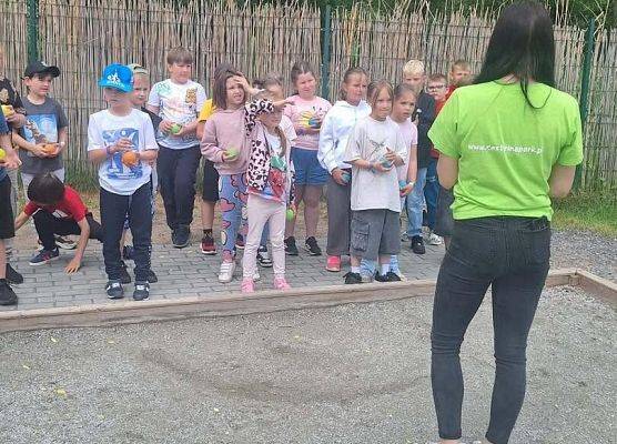 Grafika 5: Uczniowie klasy Ia odwiedzili dziś Costerina Park w Kościerzynie