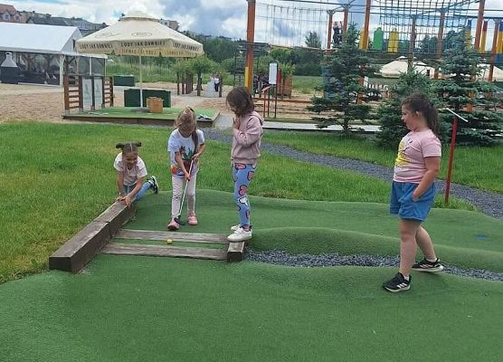 Grafika 16: Uczniowie klasy Ia odwiedzili dziś Costerina Park w Kościerzynie