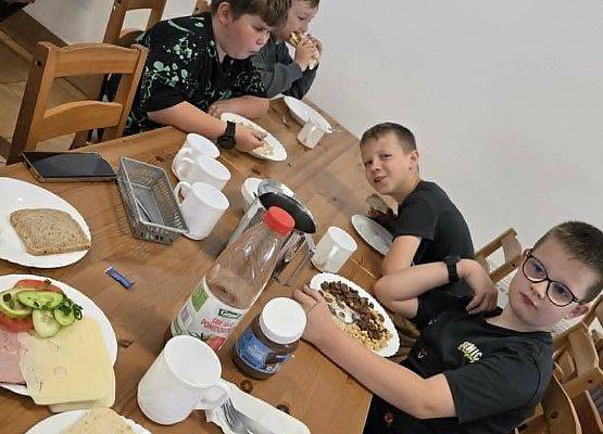 Grafika 44: Biwak IIIB w Smołdzińskim Lesie