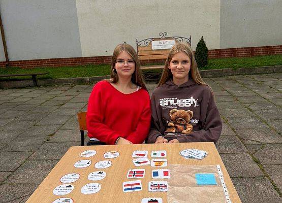 Grafika 15: Obchody Dnia Języków Obcych w naszej szkole
