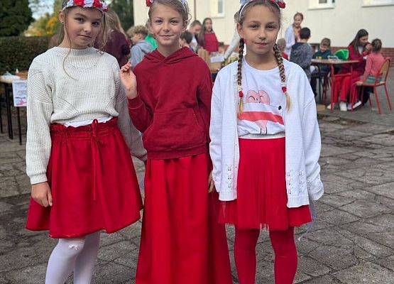 Grafika 16: Obchody Dnia Języków Obcych w naszej szkole